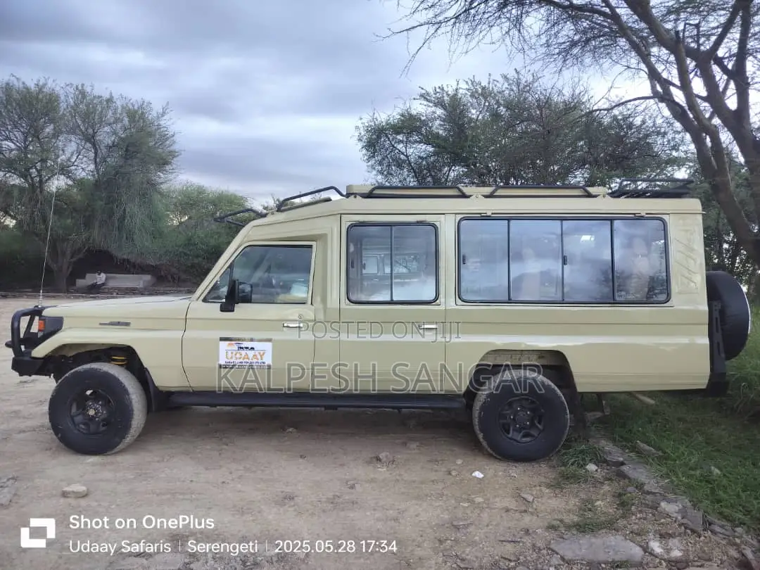 Toyota Land Cruiser 79 Series 2002 Green