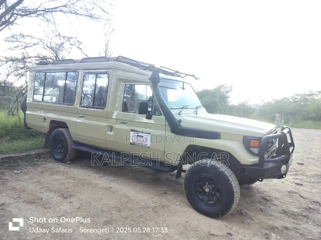 Toyota Land Cruiser 79 Series 2002 Green