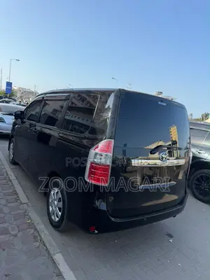 Toyota Noah 2011 Black
