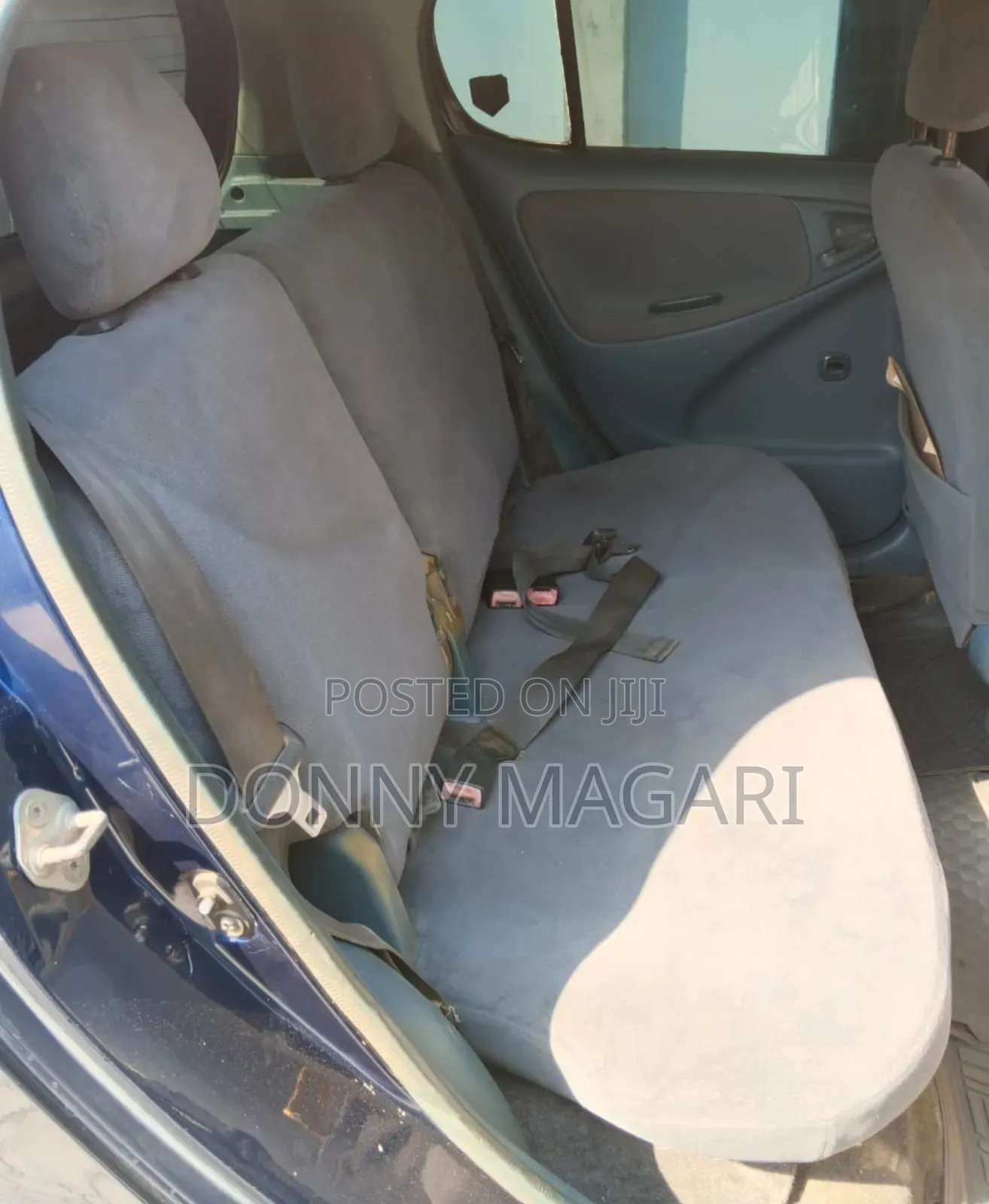 Toyota Vitz 2004 Blue