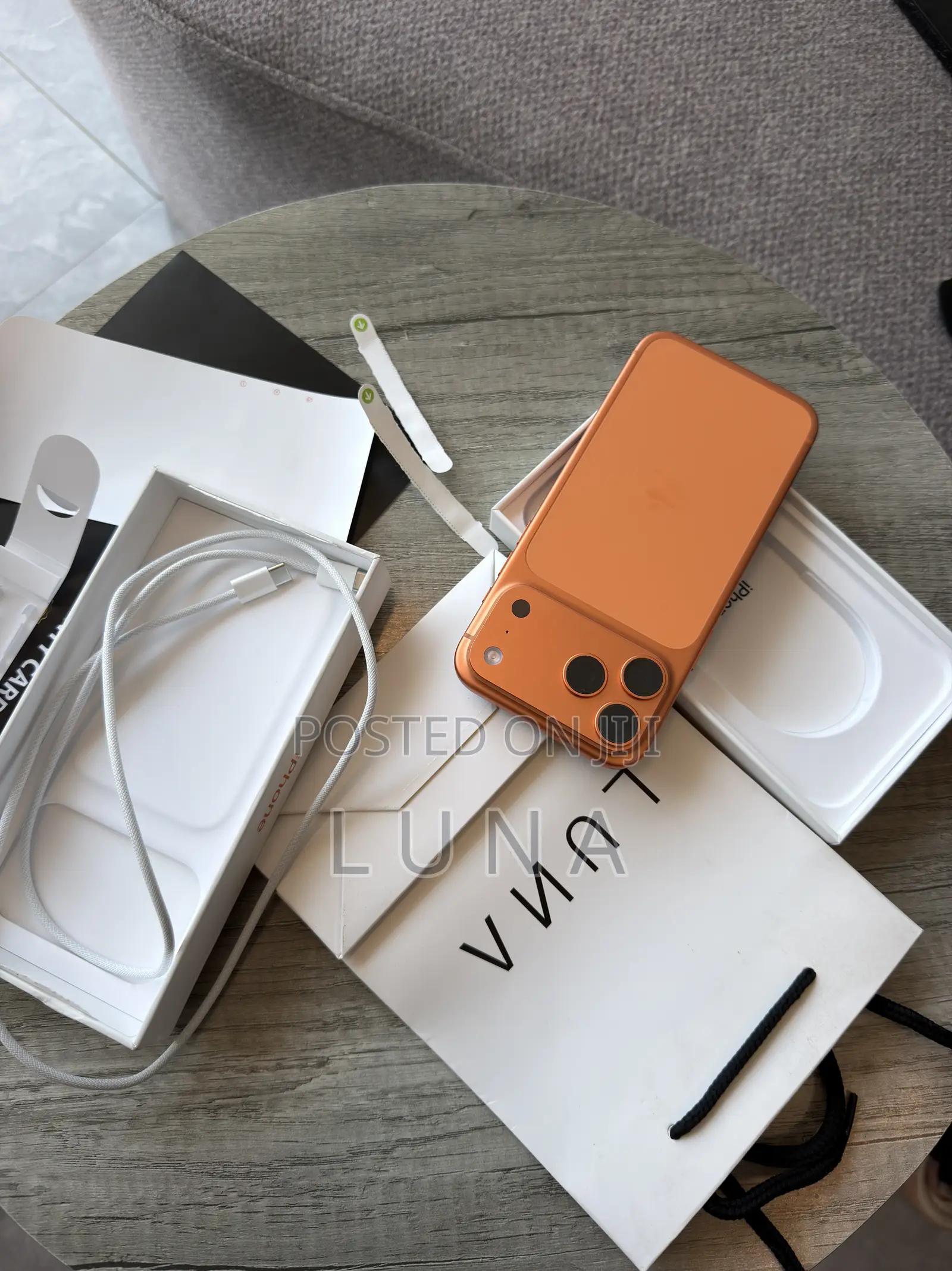 New Apple iPhone 17 Pro Max 256 GB Orange