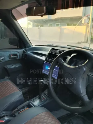 Toyota RAV4 1999 White