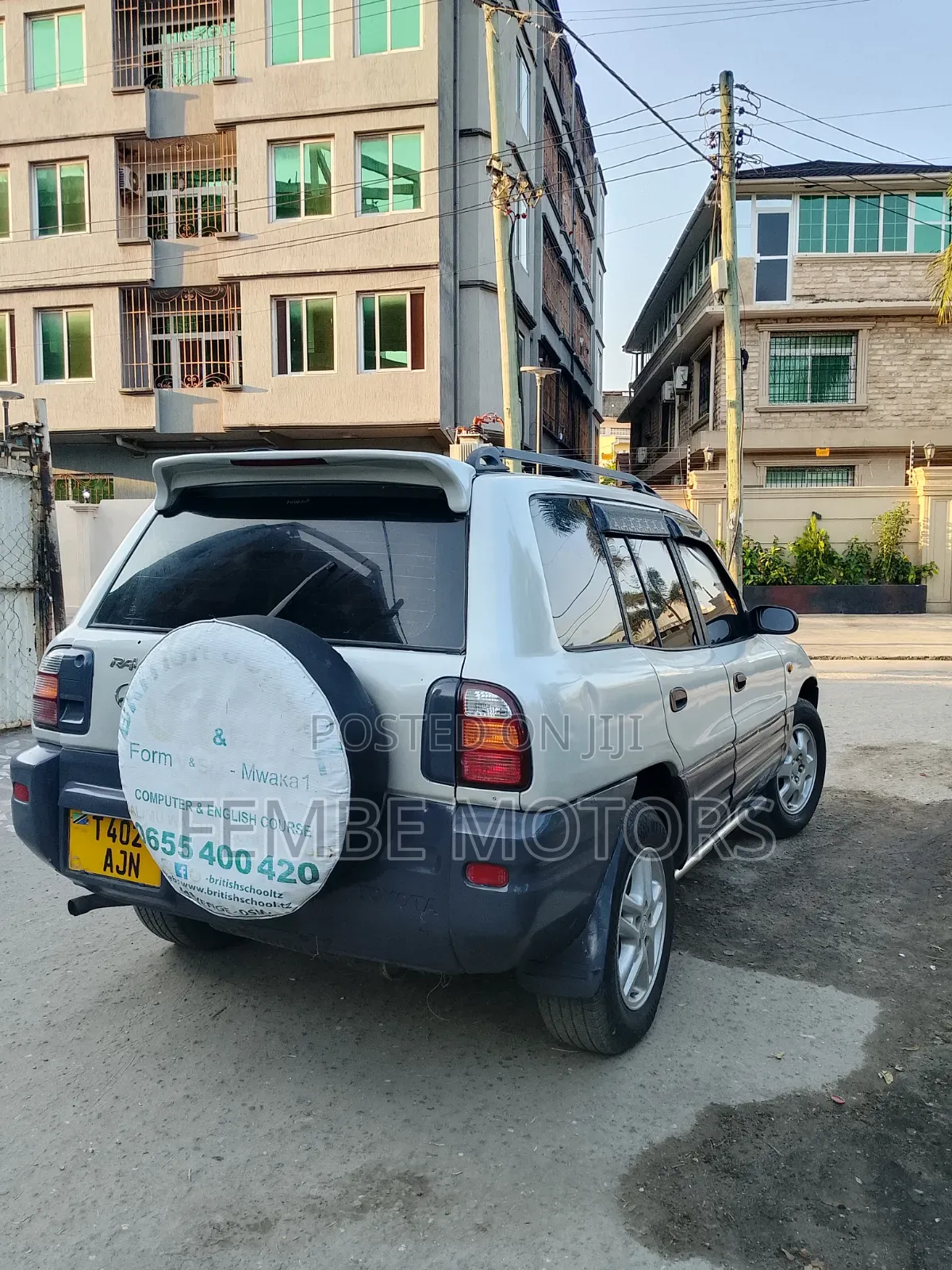 Toyota RAV4 1999 White