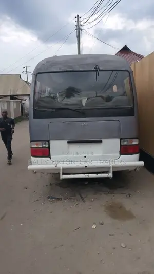 Toyota Coaster 2004