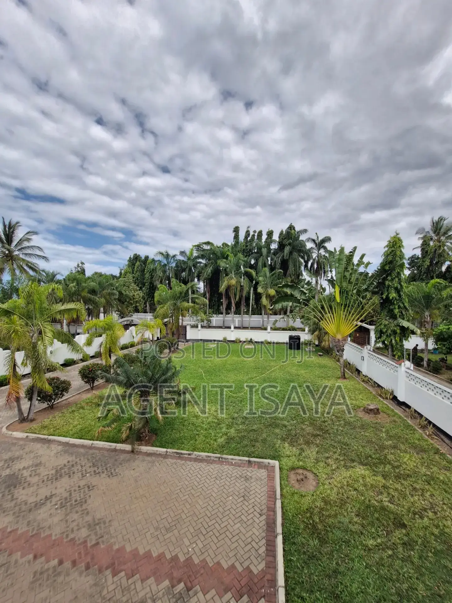 Furnished 4bdrm Apartment in Kawe for rent