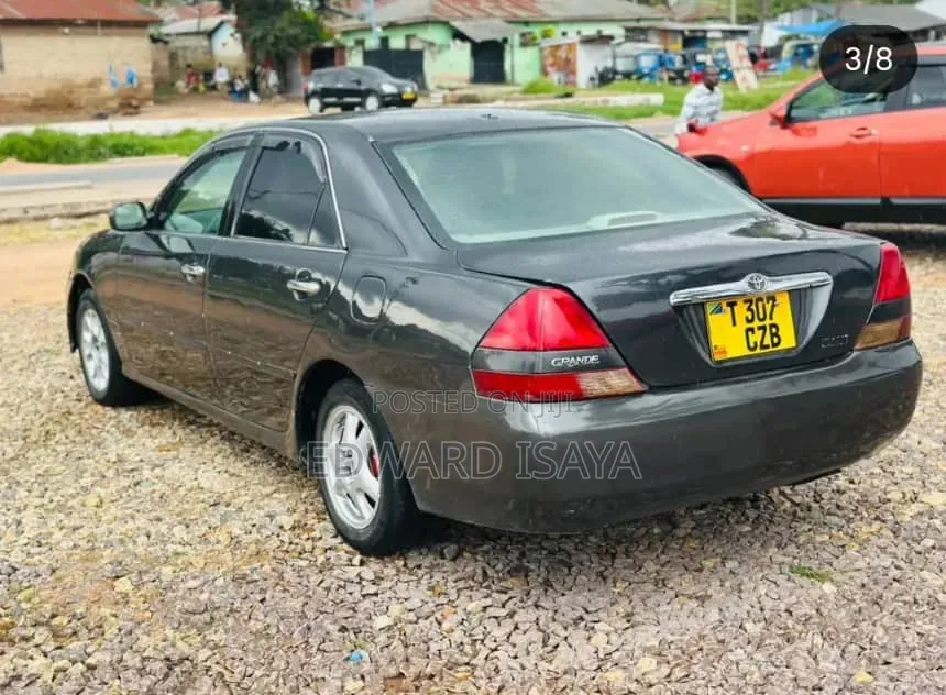 Toyota Mark II 2003 Gray