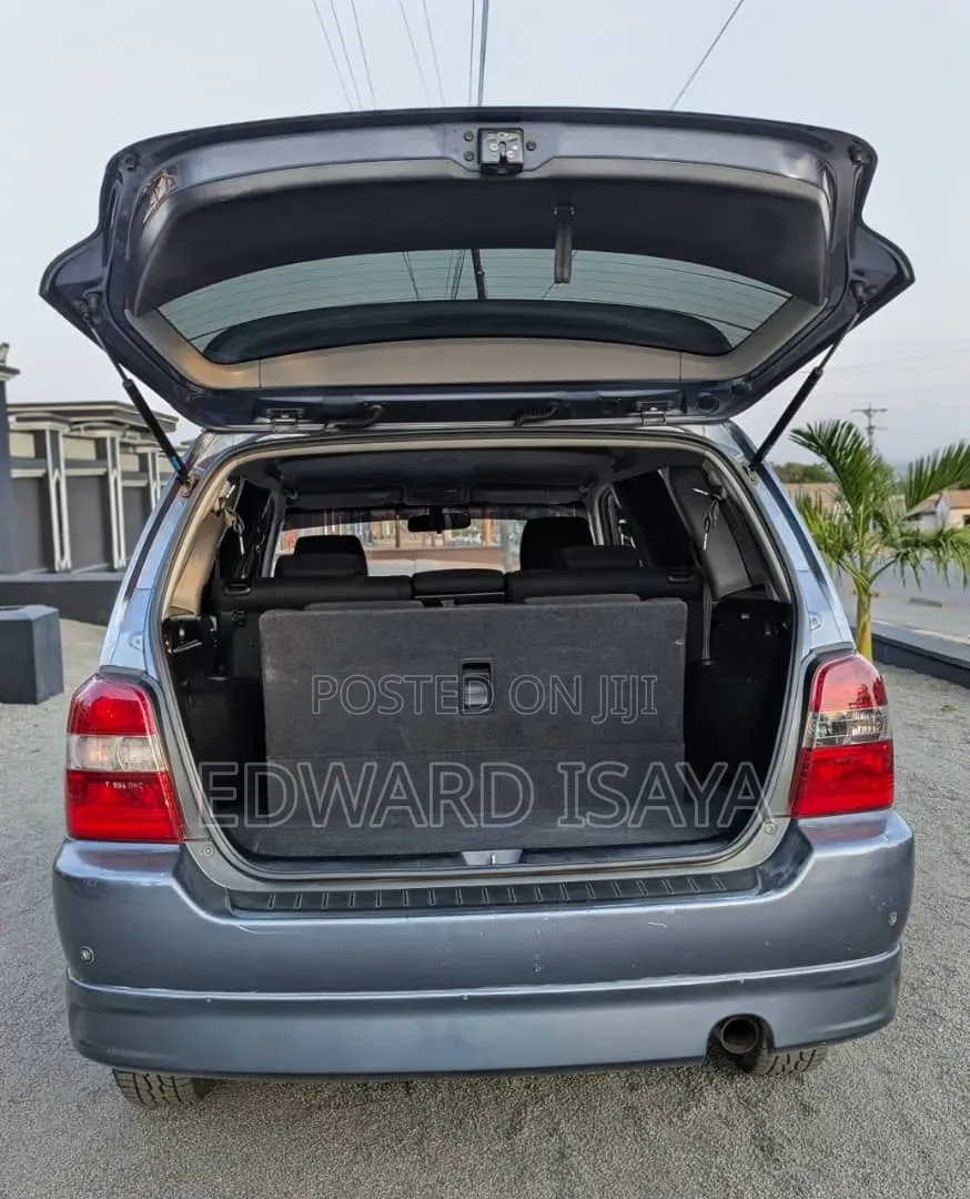 Toyota Kluger 2004 Blue