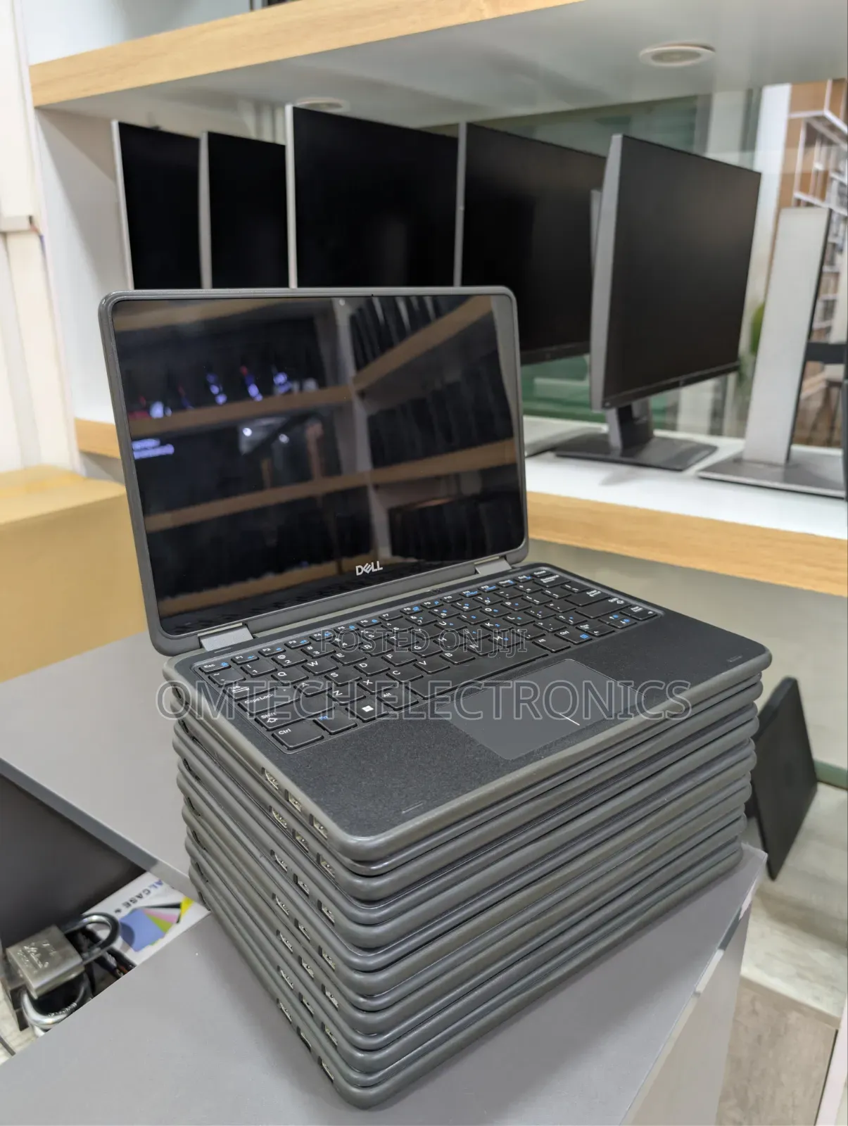 Laptop Dell Latitude 3190 2-in-1 8GB Intel SSD 128GB