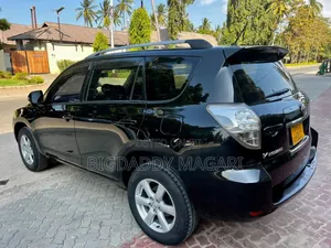 Toyota Vanguard 2012