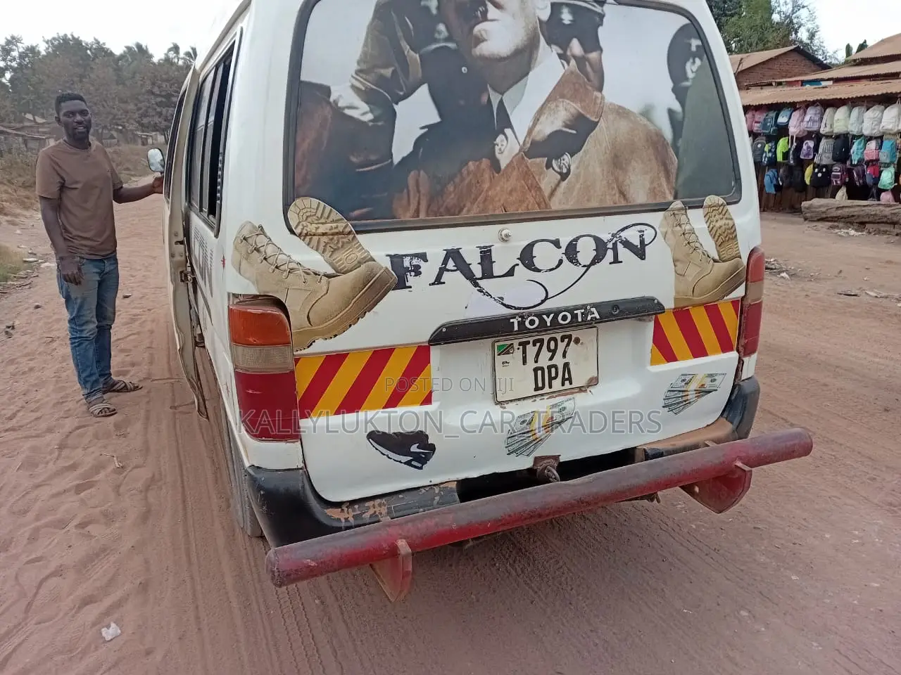 Toyota HiAce 2005