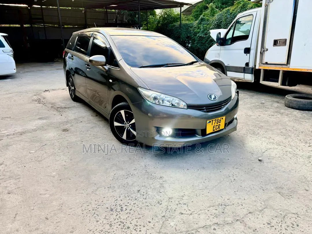 Toyota Wish 2011