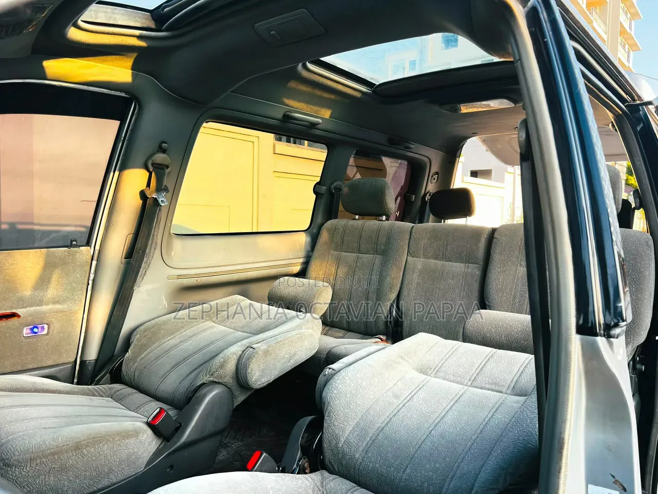 Toyota Noah 2001 Silver