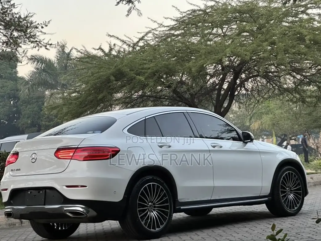 Mercedes-Benz GLC-Class 2017 White