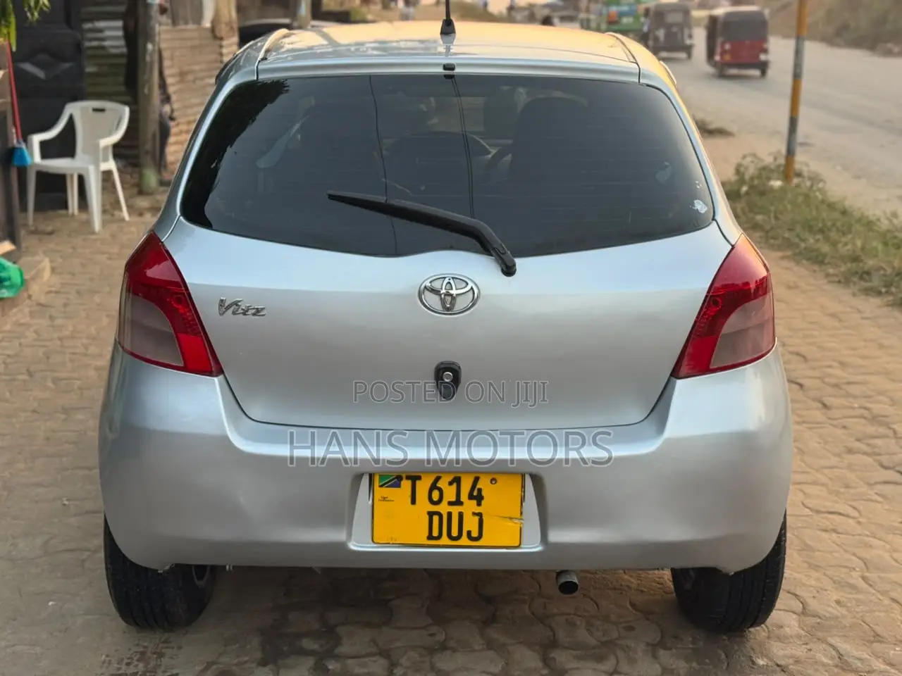 Toyota Vitz 2005 Silver