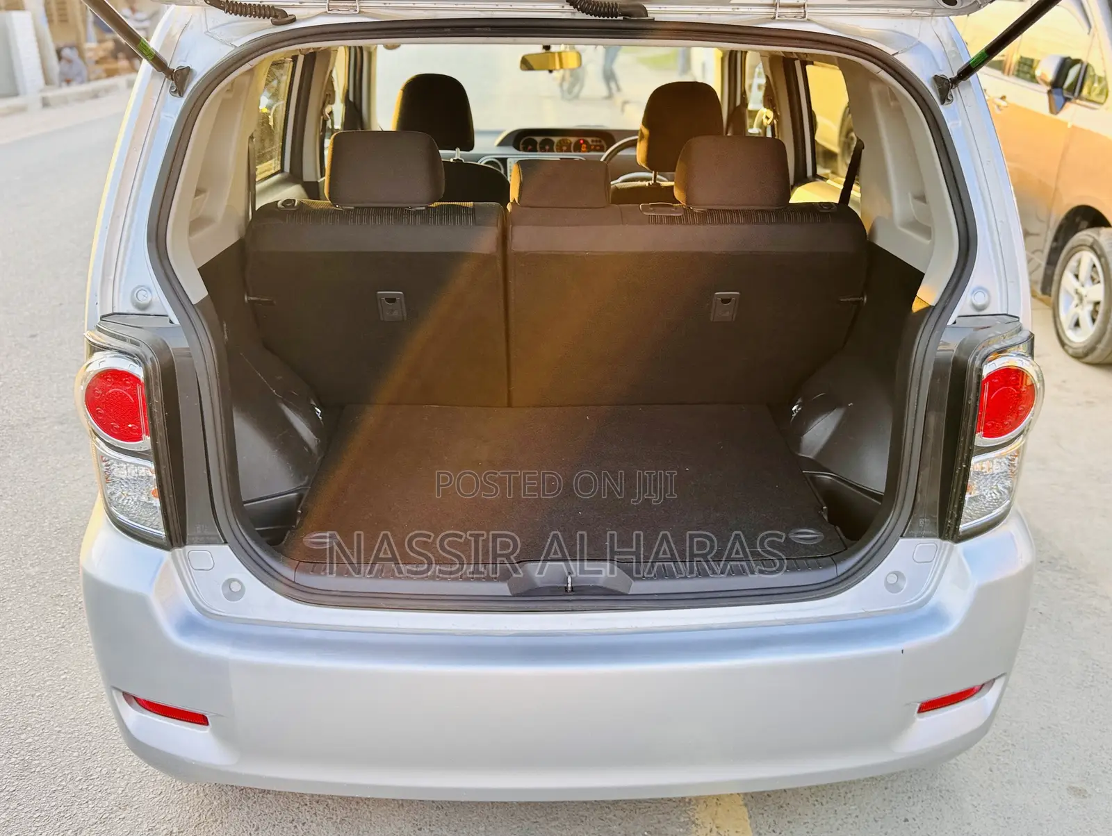 Toyota Corolla Rumion Hatchback 1.5 FWD 2010 Silver