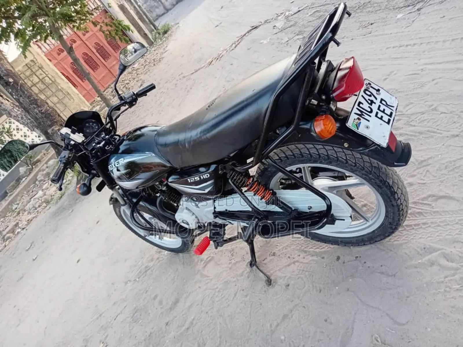Bajaj Boxer 125 2025 Black