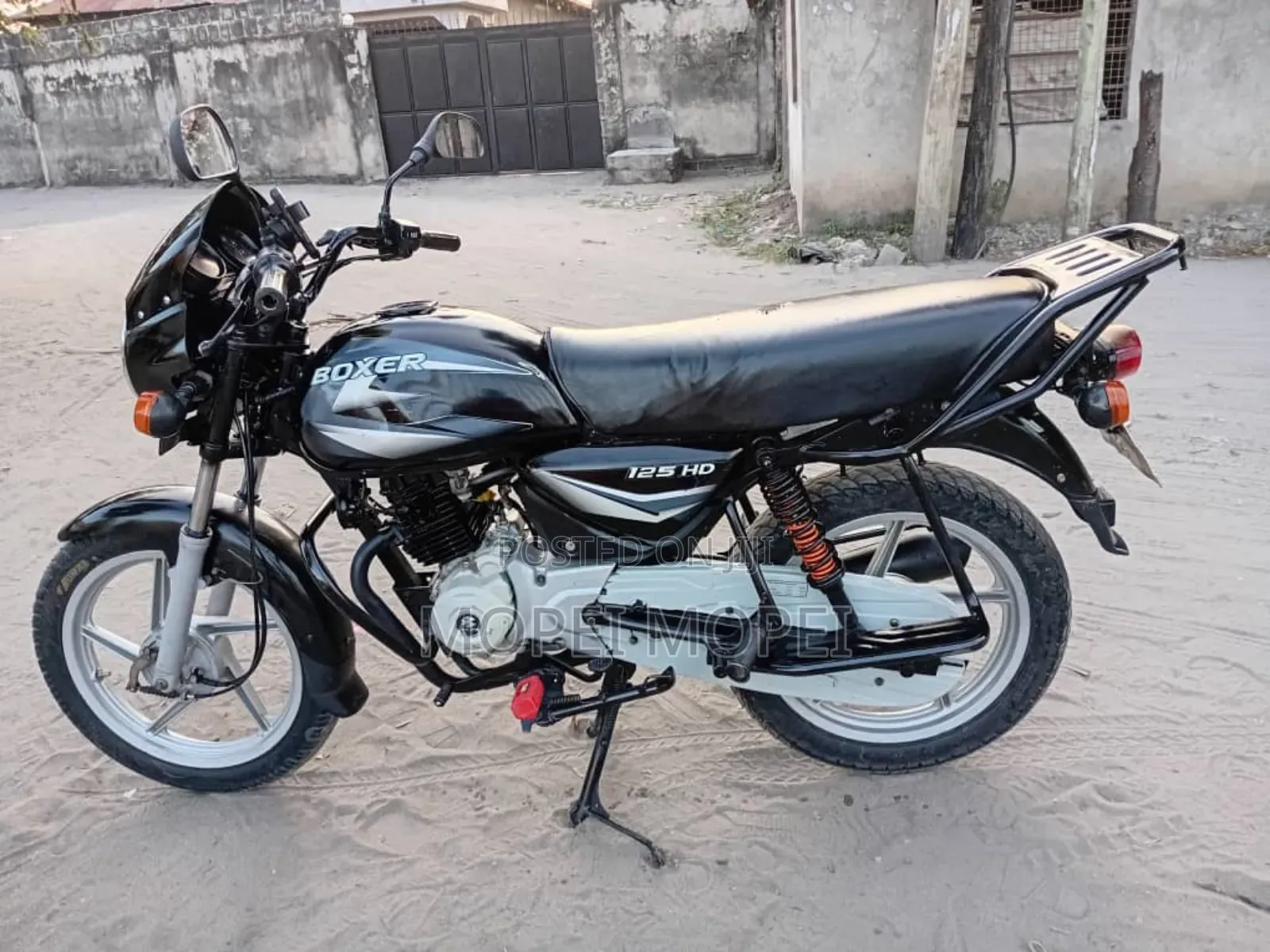 Bajaj Boxer 125 2025 Black