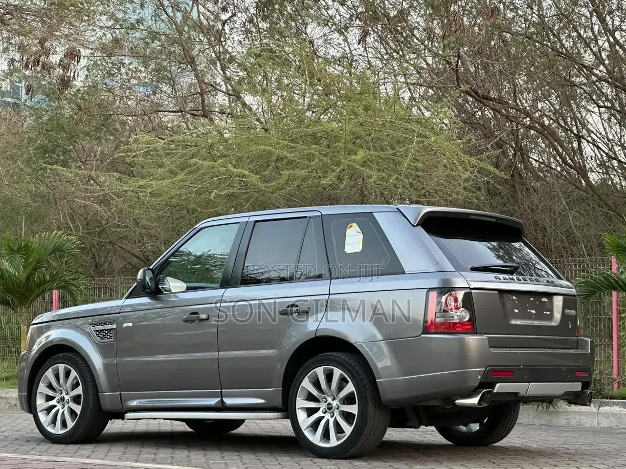 Land Rover Range Rover Sport 2010 Gray