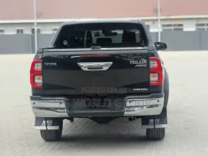 Toyota Hilux Revo Double Cab Deisel 2.4 AWD 2021 Black