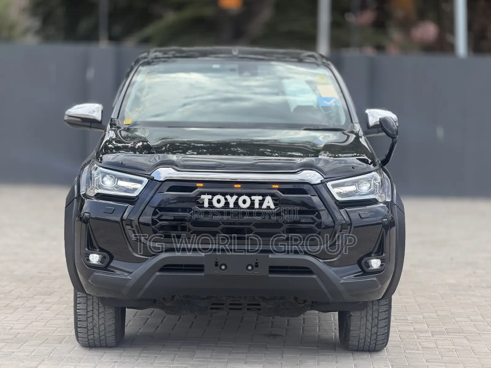 Toyota Hilux Revo Double Cab Deisel 2.4 AWD 2021 Black