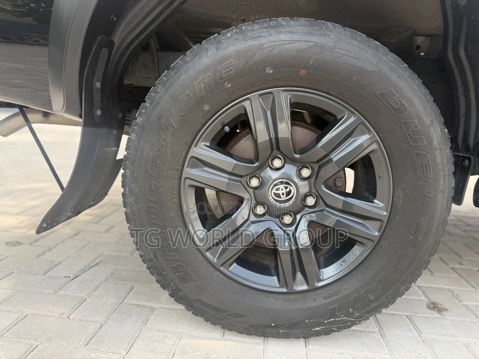 Toyota Hilux Revo Double Cab Deisel 2.4 AWD 2021 Black
