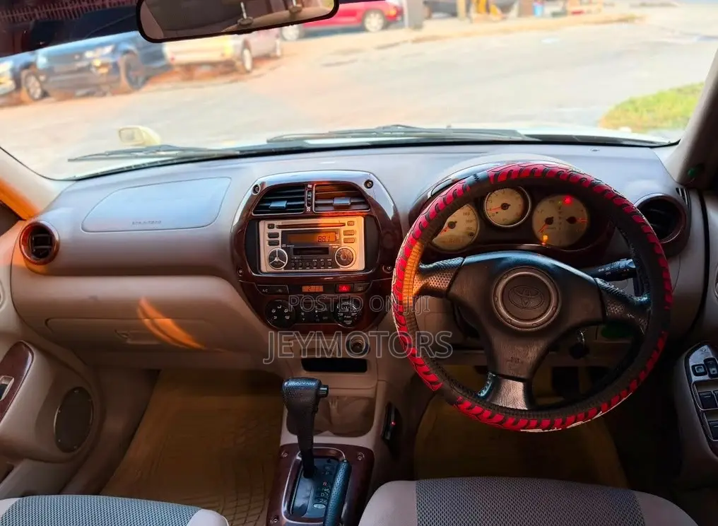 Toyota RAV4 Automatic 2003 Silver