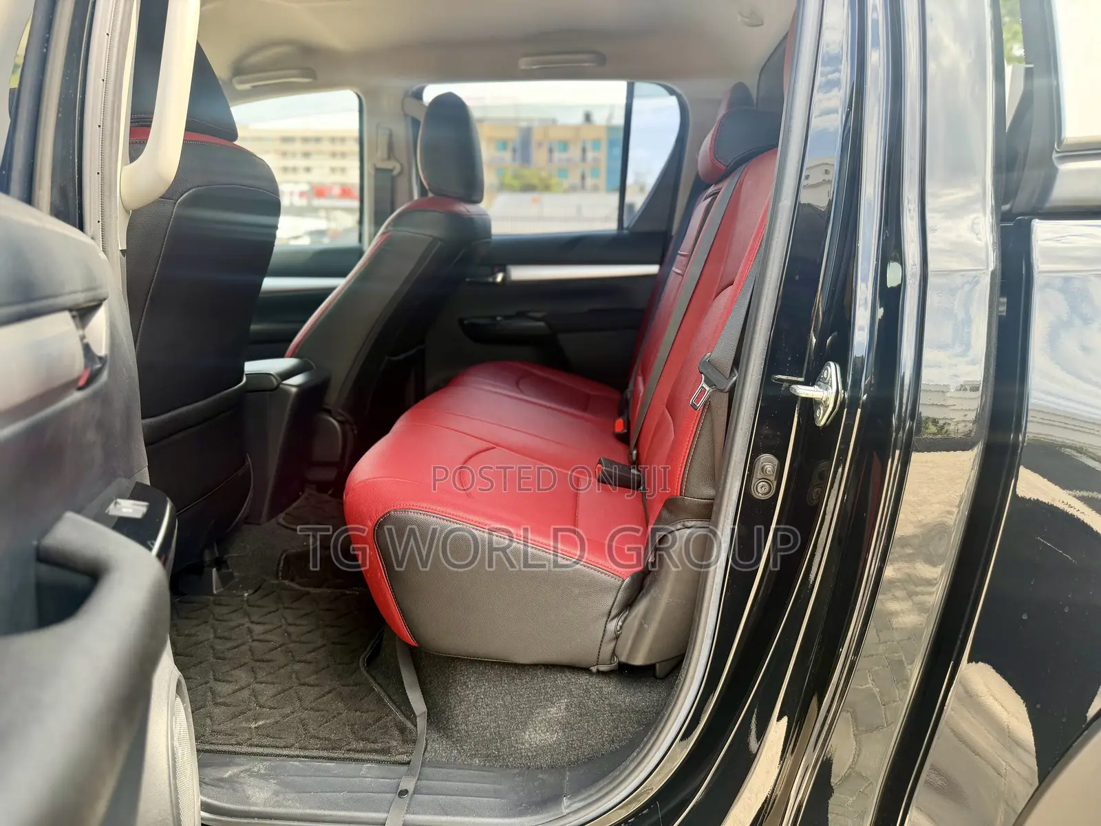 Toyota Hilux Revo Double Cab Deisel 2.4 AWD 2021 Black