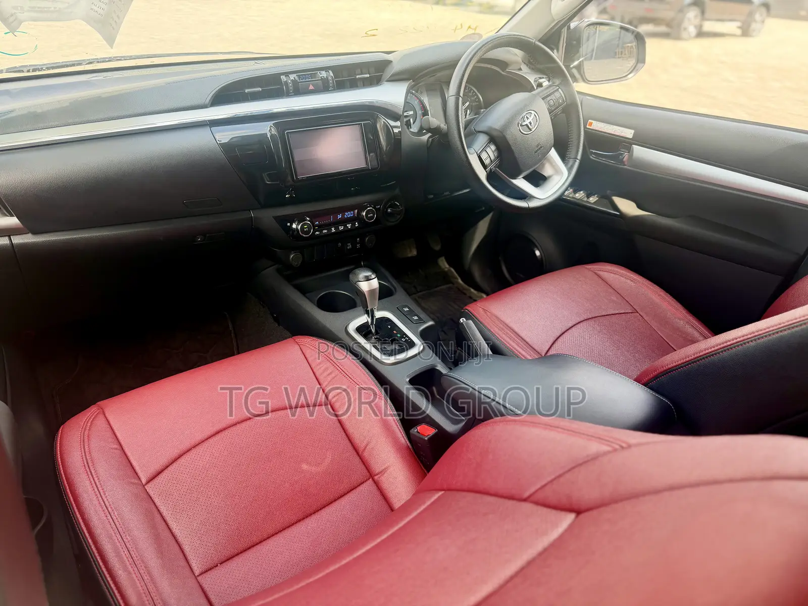 Toyota Hilux Revo Double Cab Deisel 2.4 AWD 2021 Black