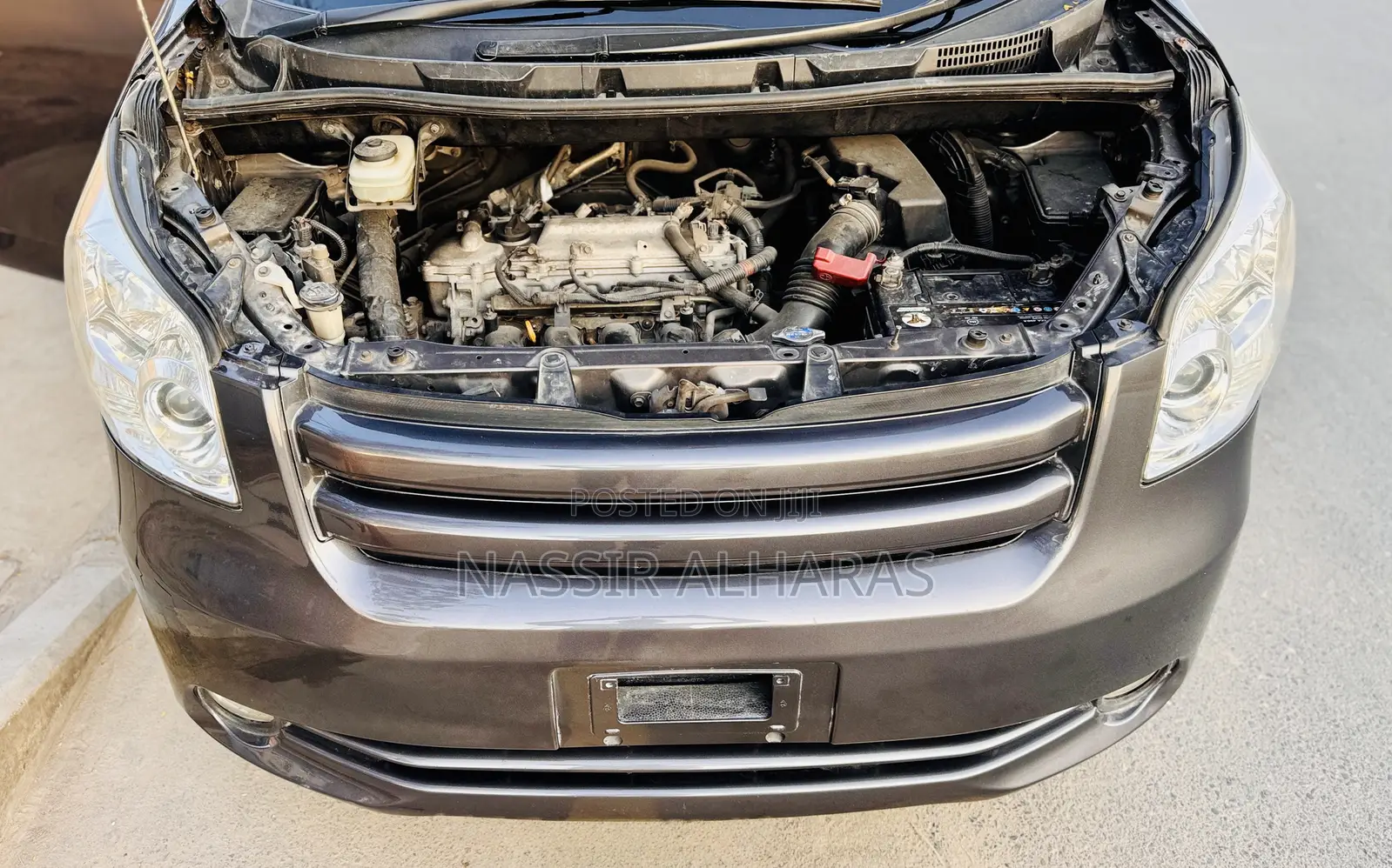 Toyota Noah 2009 Gray