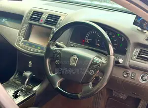 Toyota Crown 2009 Black