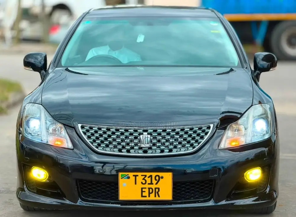 Toyota Crown 2009 Black