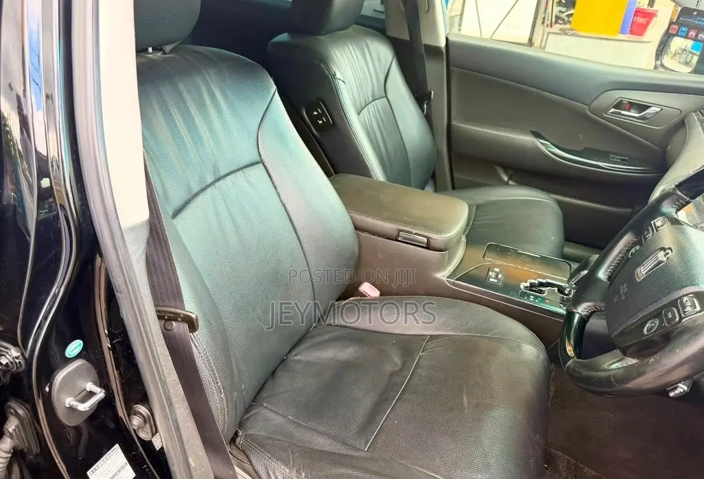 Toyota Crown 2009 Black