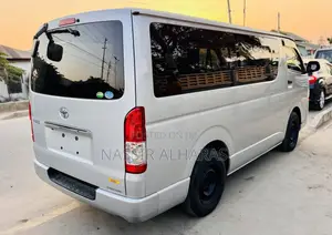 Toyota HiAce 2019 Silver