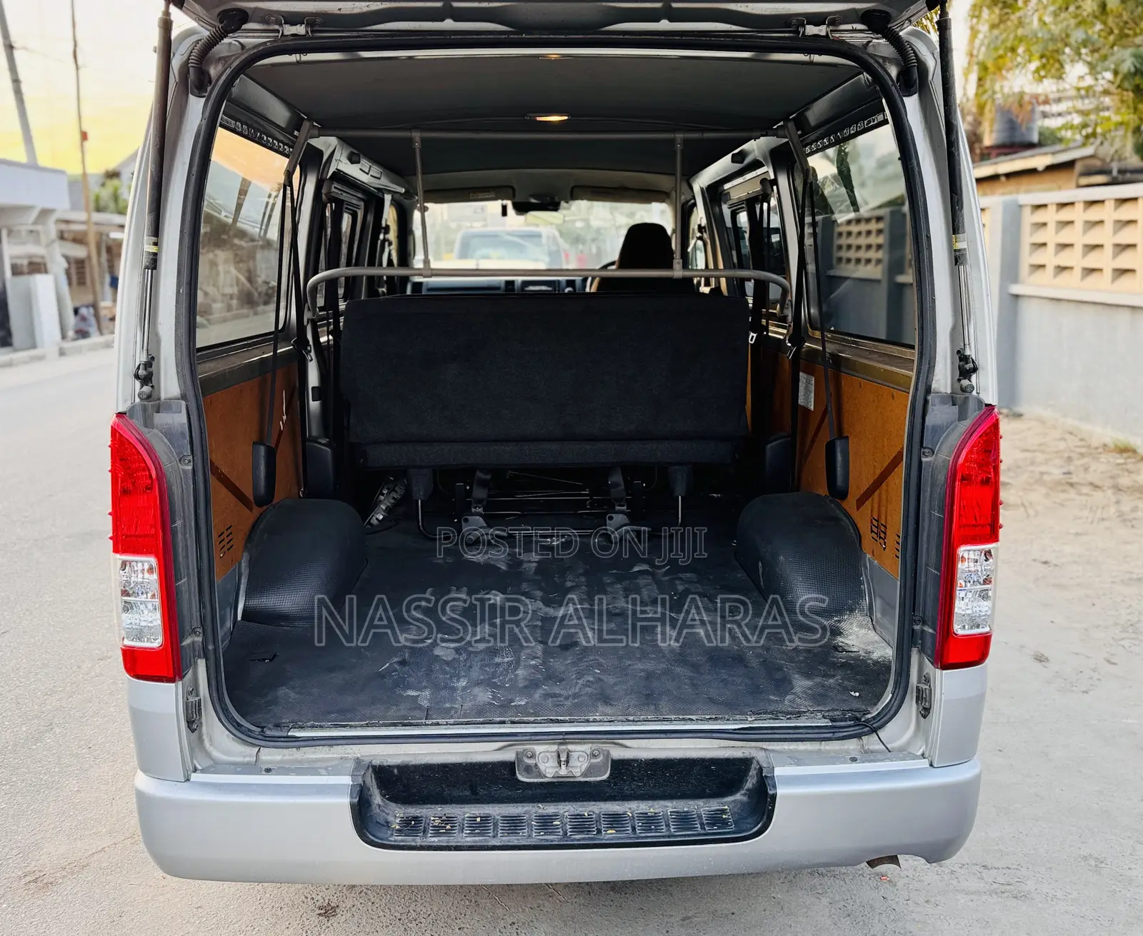 Toyota HiAce 2019 Silver