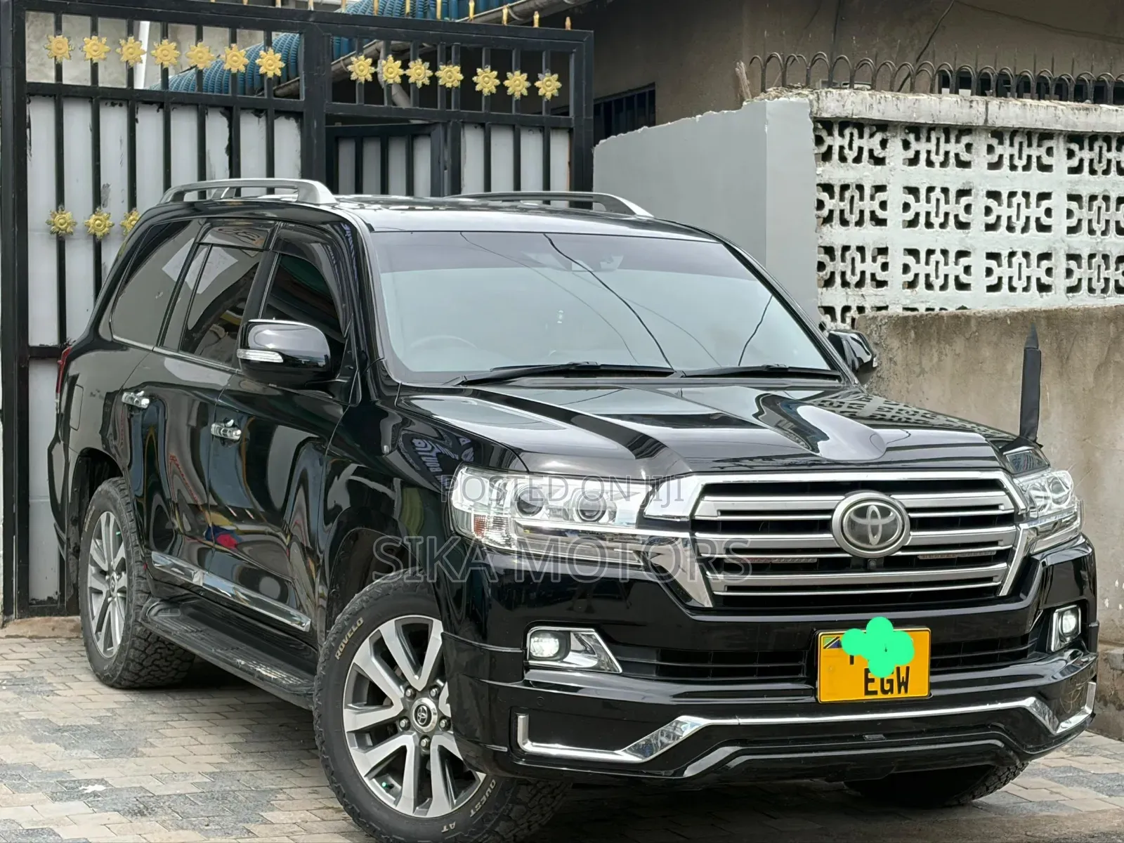 Toyota Land Cruiser 2018 Black