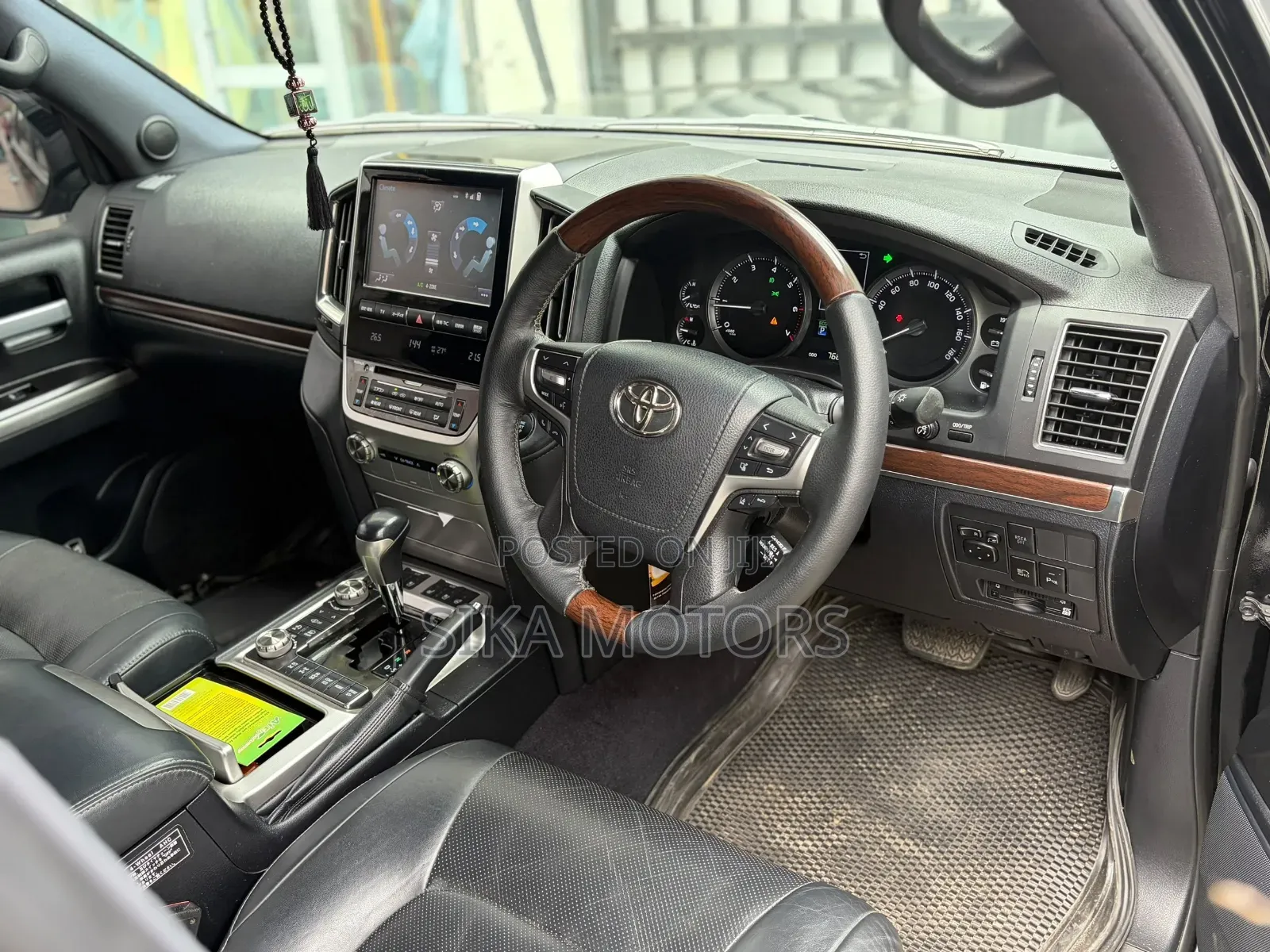 Toyota Land Cruiser 2018 Black
