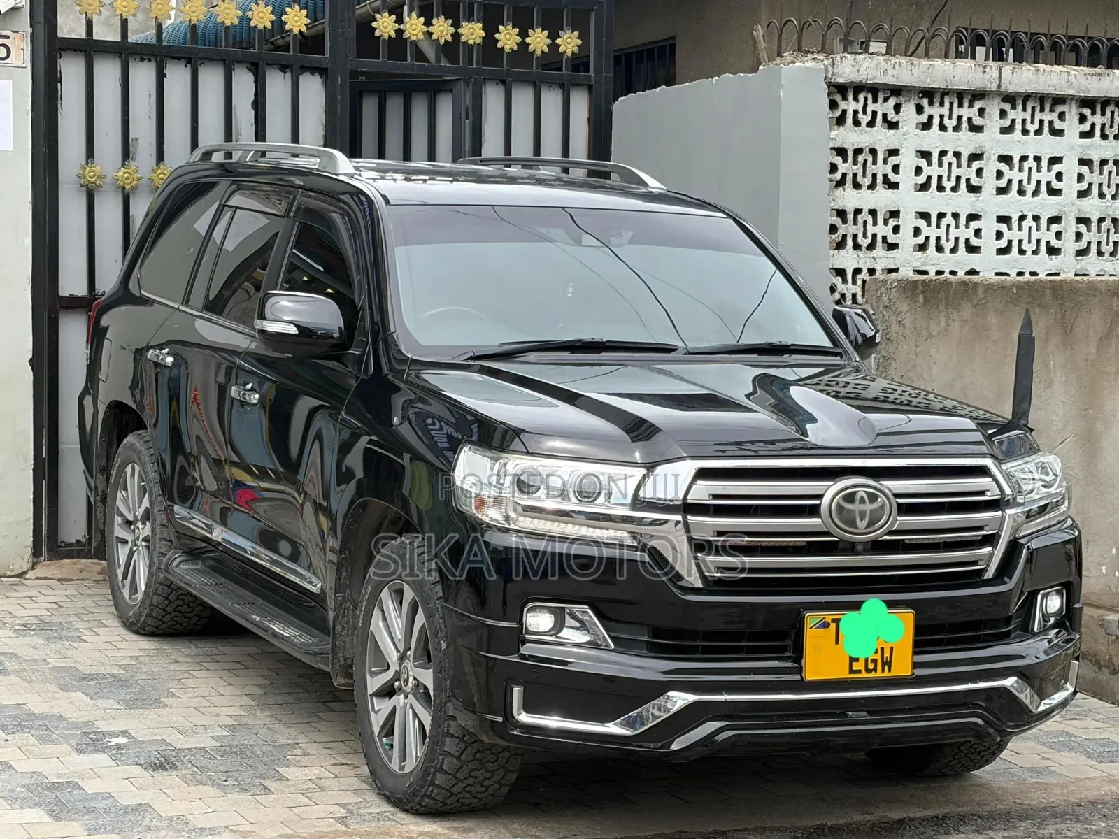 Toyota Land Cruiser 2018 Black