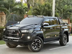 Toyota Hilux 2023 Black