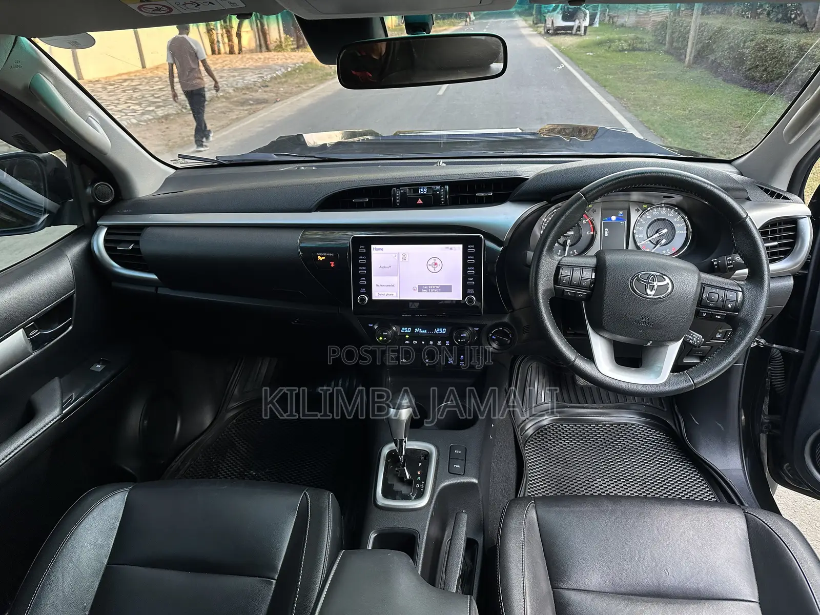 Toyota Hilux 2023 Black