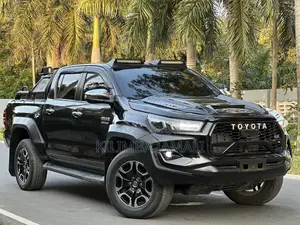 Toyota Hilux 2023 Black