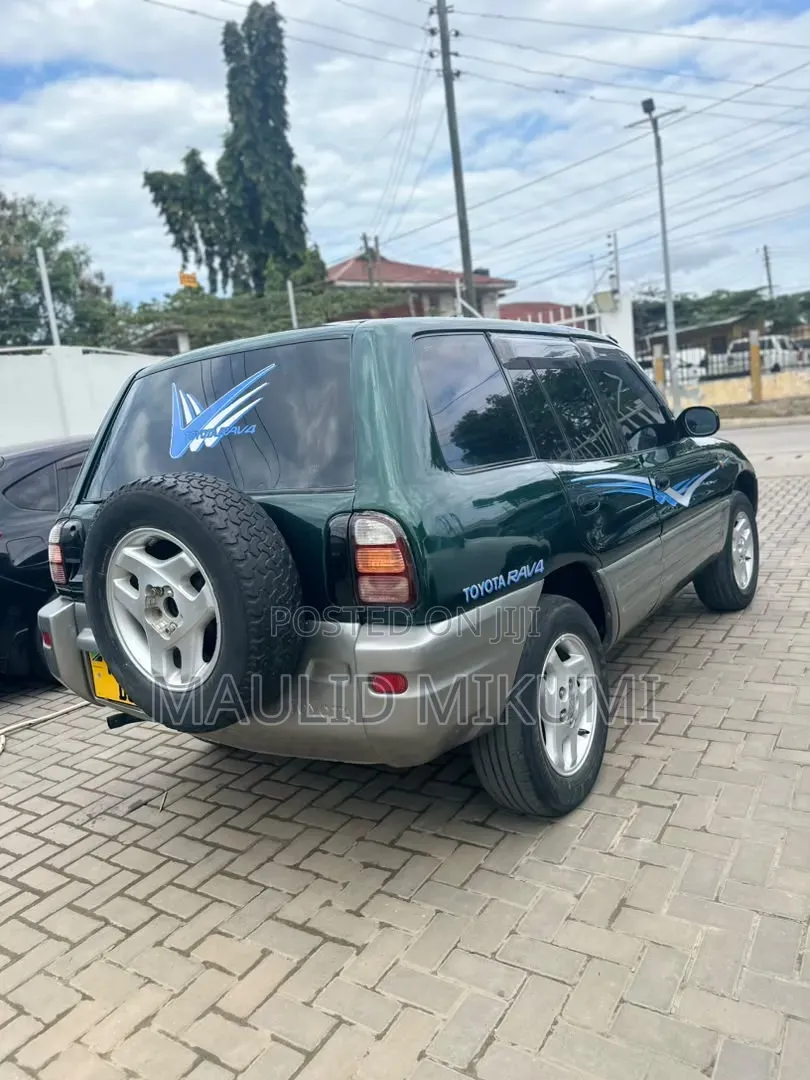 Toyota RAV4 Automatic 2000 Blue