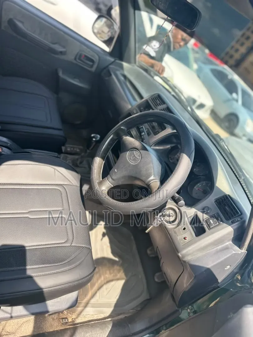 Toyota RAV4 Automatic 2000 Blue