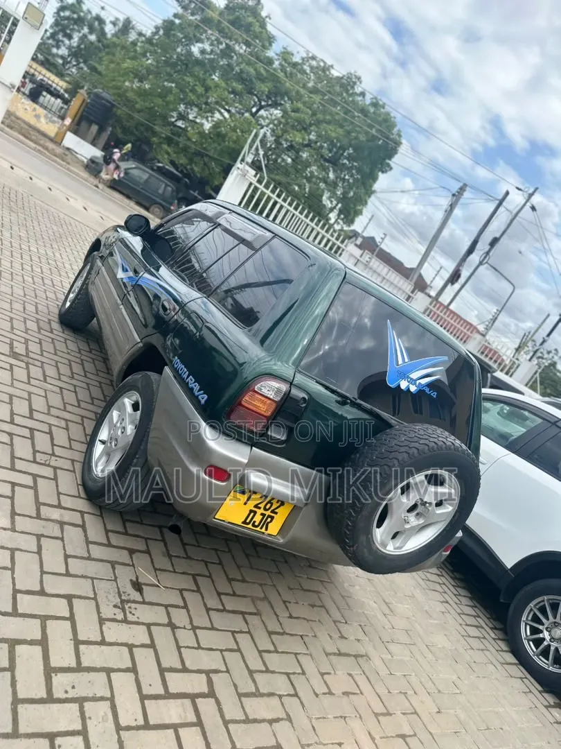 Toyota RAV4 Automatic 2000 Blue