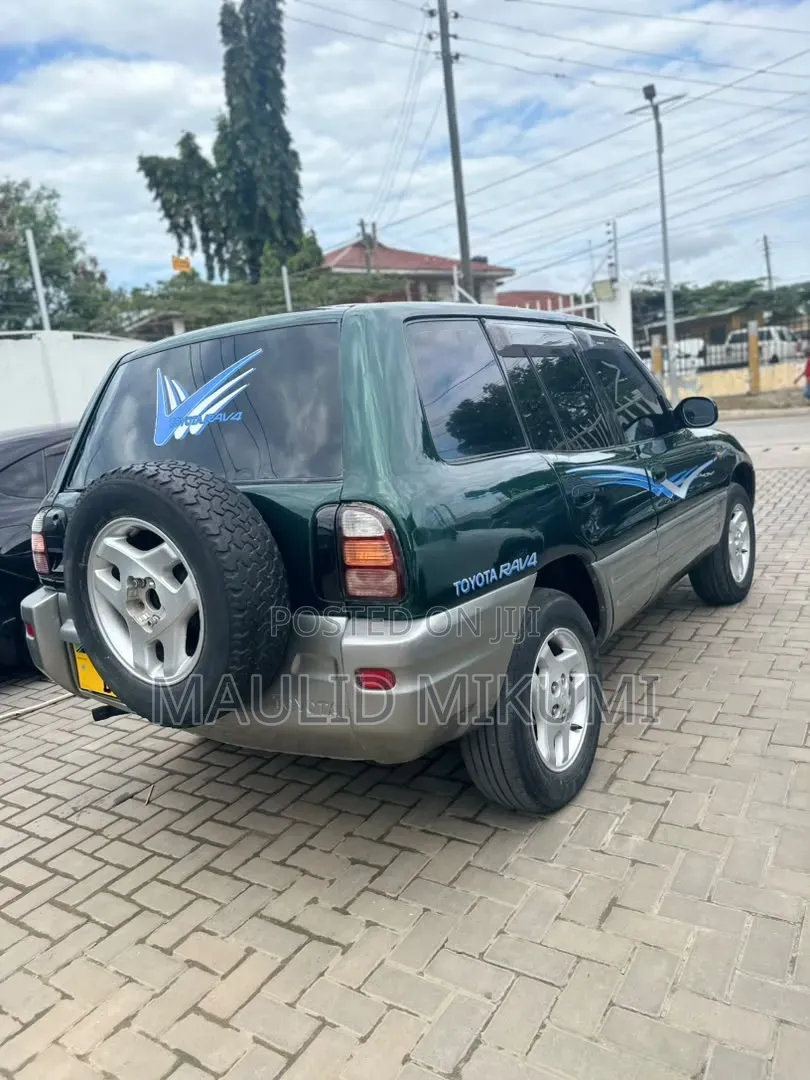 Toyota RAV4 Automatic 2000 Blue