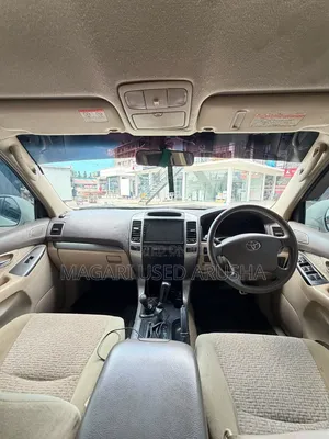 Toyota Land Cruiser Prado 2006 White