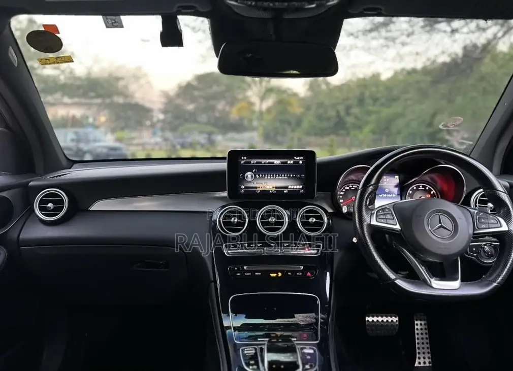 Mercedes-Benz GLC-Class 2017 White