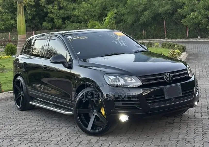 Volkswagen Touareg 2012 Black