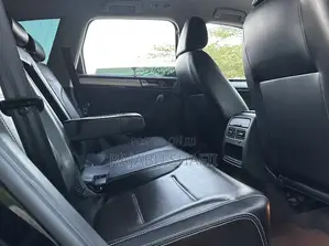 Volkswagen Touareg 2012 Black
