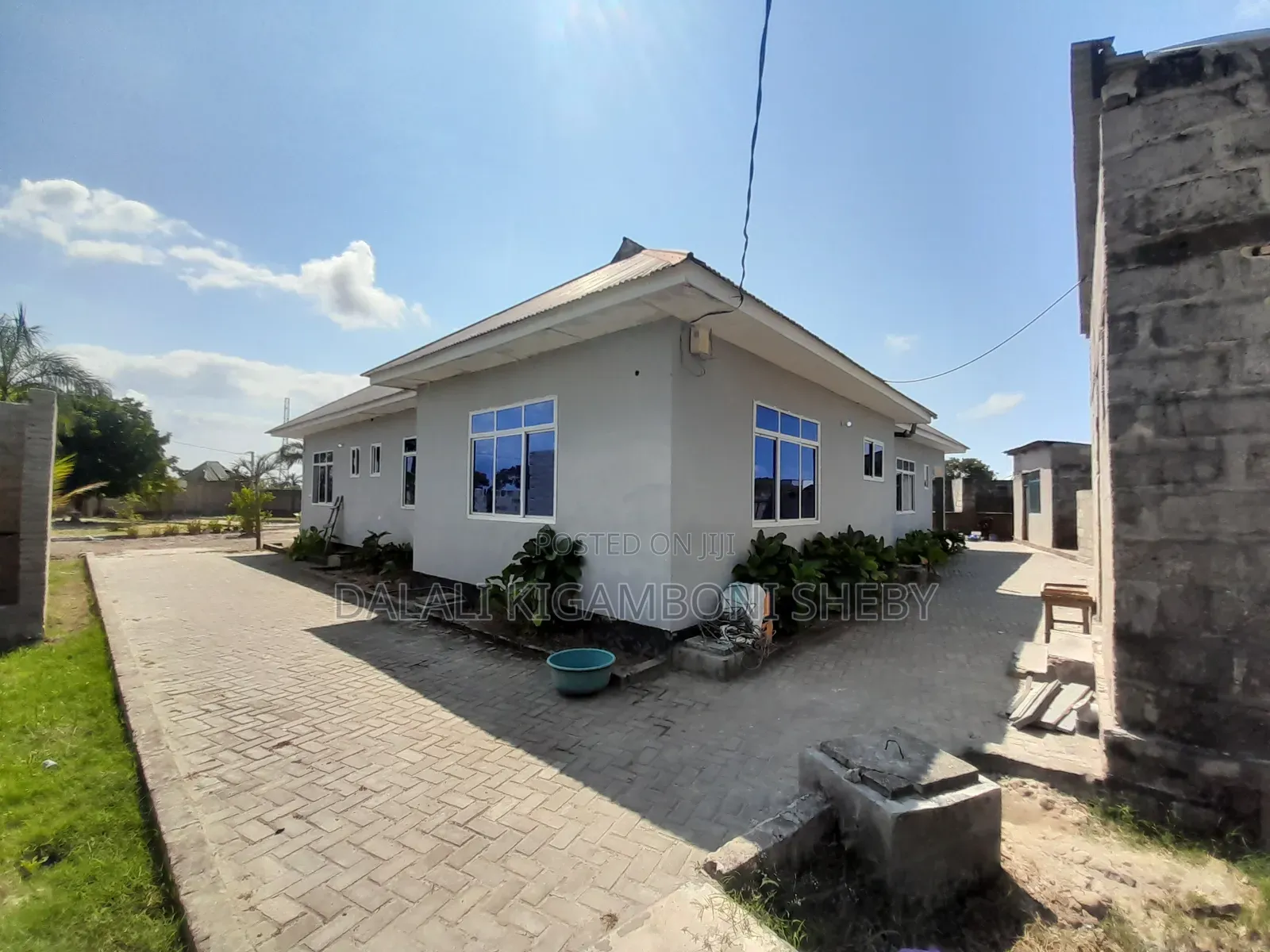 4bdrm House in Kigamboni Dege for sale
