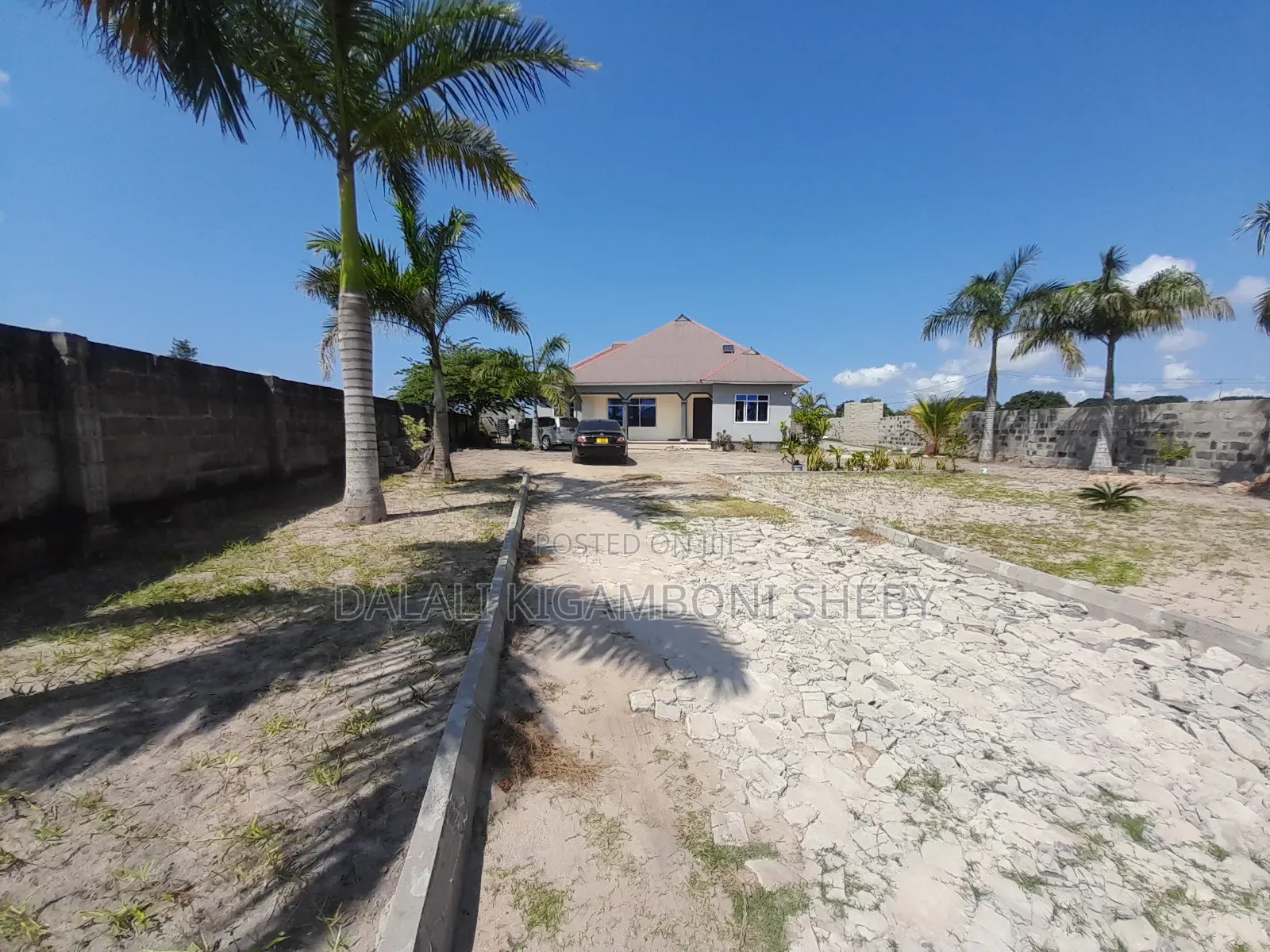 4bdrm House in Kigamboni Dege for sale